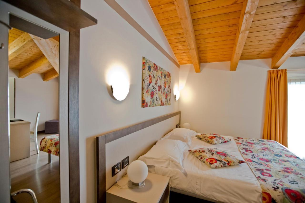 Hotel Lago Di Como كوليكو المظهر الخارجي الصورة